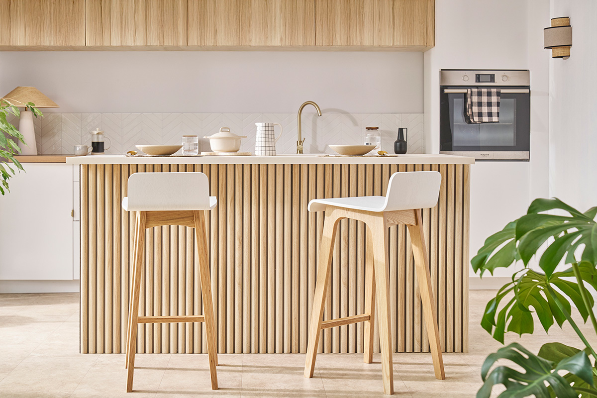 Chaise de bar scandinave 75 cm bois et blanc BALTIK