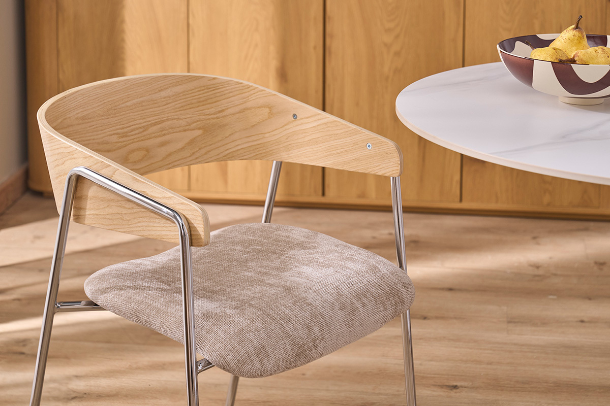 Chaises en tissu effet velours textur� taupe, bois clair et m�tal chrom� (lot de 2) FANELY