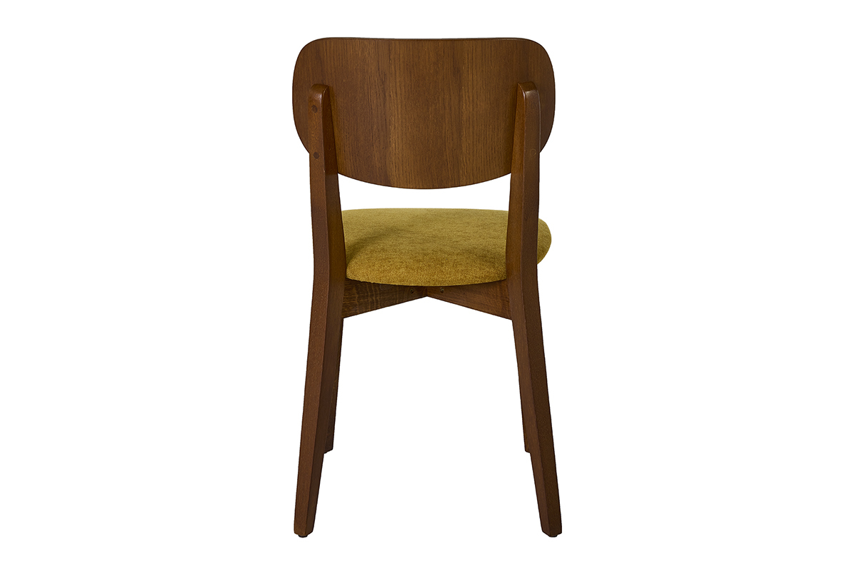 Vue arri�re de chaises vintage en bois fonc� ch�ne avec assise en velours jaune moutarde.
