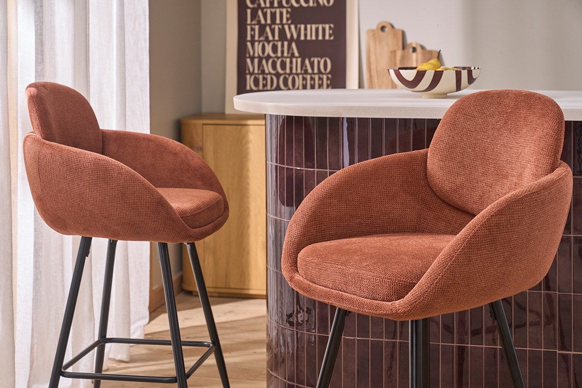 Tabourets de bar en tissu chenille terre br�l�e et m�tal noir H68.5 cm (lot de 2) SLAKE