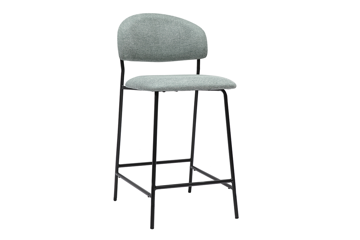 Tabouret de bar en tissu vert c�ladon avec pieds m�talliques noirs, vue 3/4.