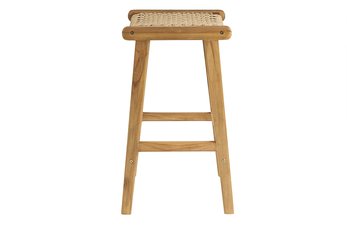 Tabouret ethnique en teck et rotin, vue de profil.