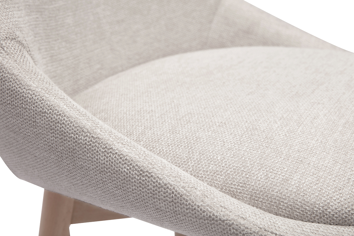 Gros plan sur assise de tabouret beige en tissu effet velours textur�.